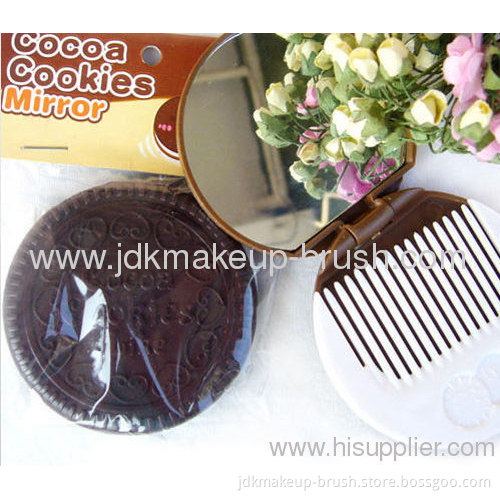 Cocoa Cookies Shape Cosmetic Mirror With Comb 